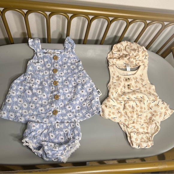 Beautiful comfortable quality Floral Blue and Cream baby girl Dress Set of 2 - Picture 1 of 7